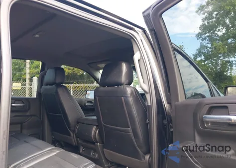 2022 Chevrolet Silverado 1500 4Wd Short Bed Custom z USA, uszkodzony, nr VIN 1GCPDBEK3NZ524853